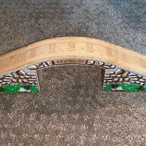 Thomas Friends Wooden Railway 3 Piece Maron Bridge